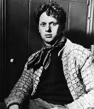 Summary and Analysis of Lament by Dylan Thomas: 2022<